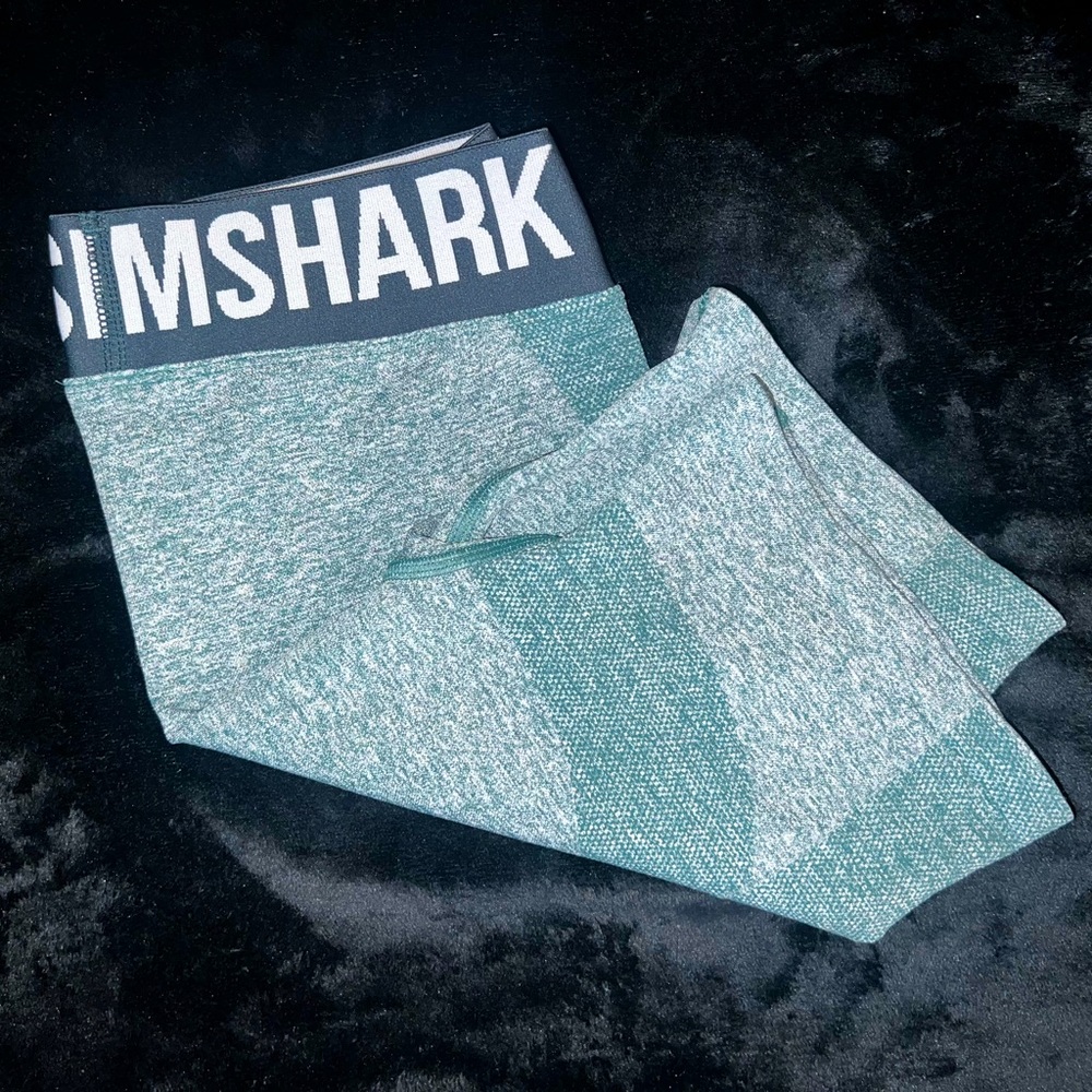 NWOT Gymshark Flex Shorts